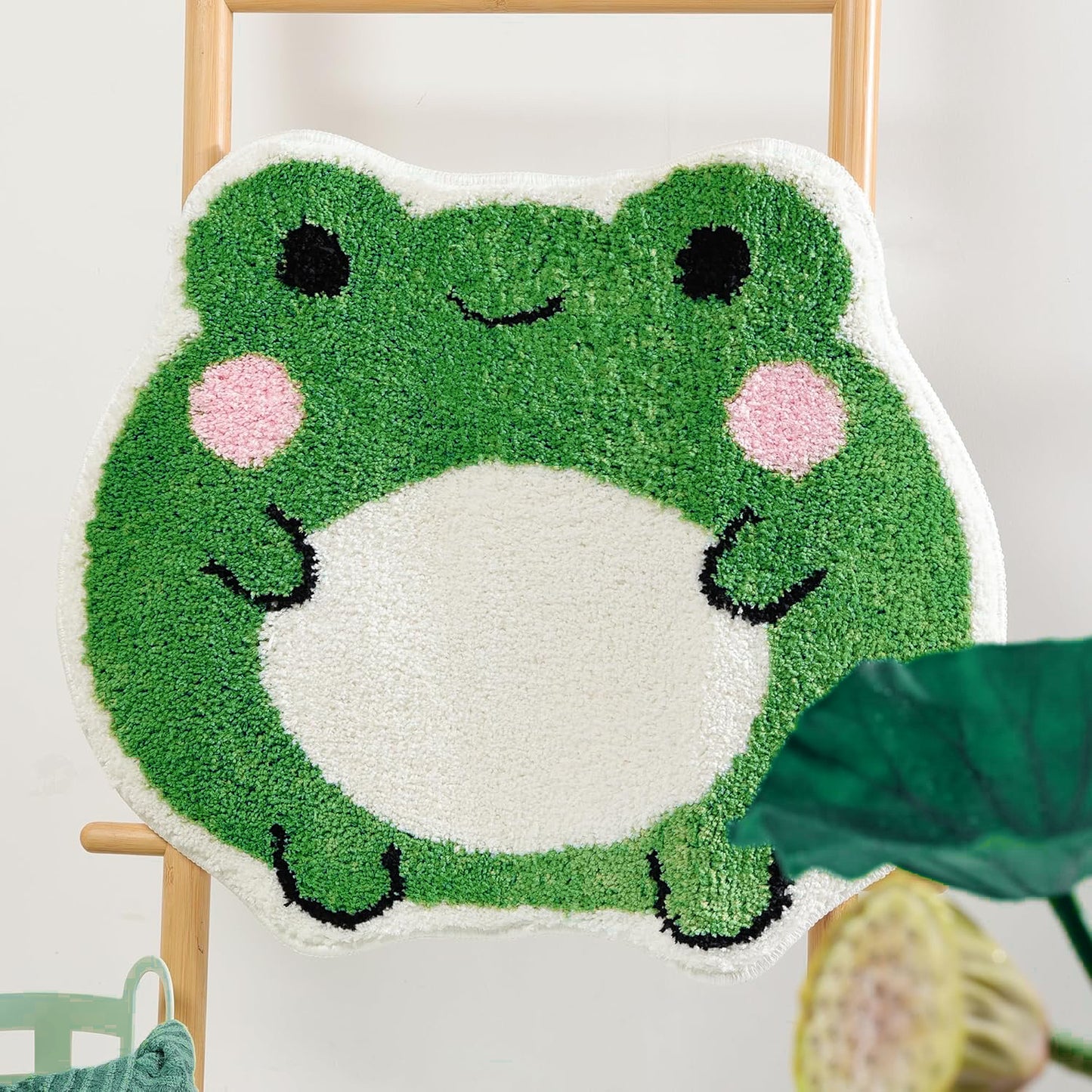 Cute Non Slip Frog Bath Rug, Luxury Absorbent Shaggy Shower Rug, Fun Animal Shaped Washable Bathroom Decor